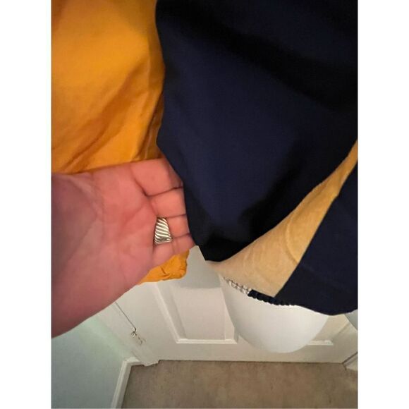 Vintage Brute Gold and Blue Windbreaker Pullover. Pockets. Size Large. - Picture 6 of 9